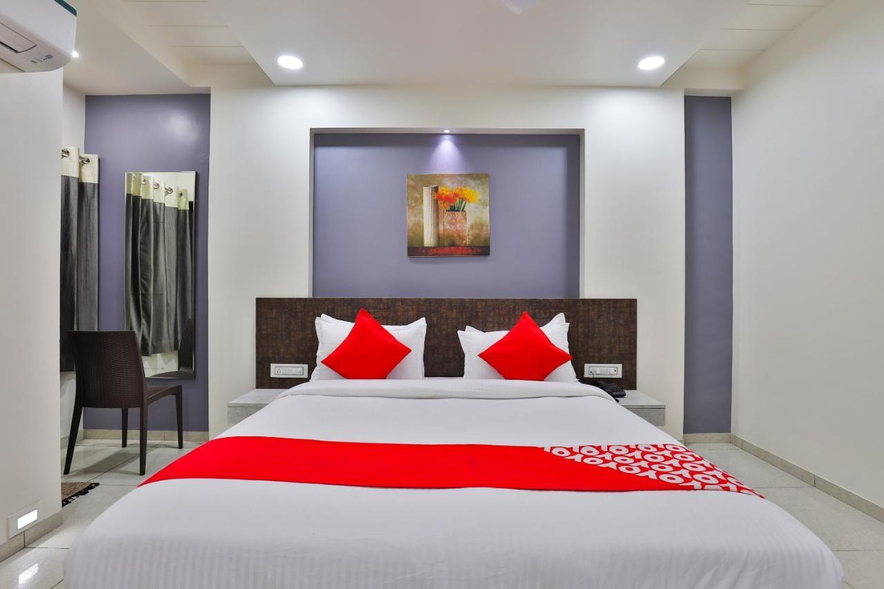 Oyo 23174 Hotel Parth Inn Дварка Экстерьер фото